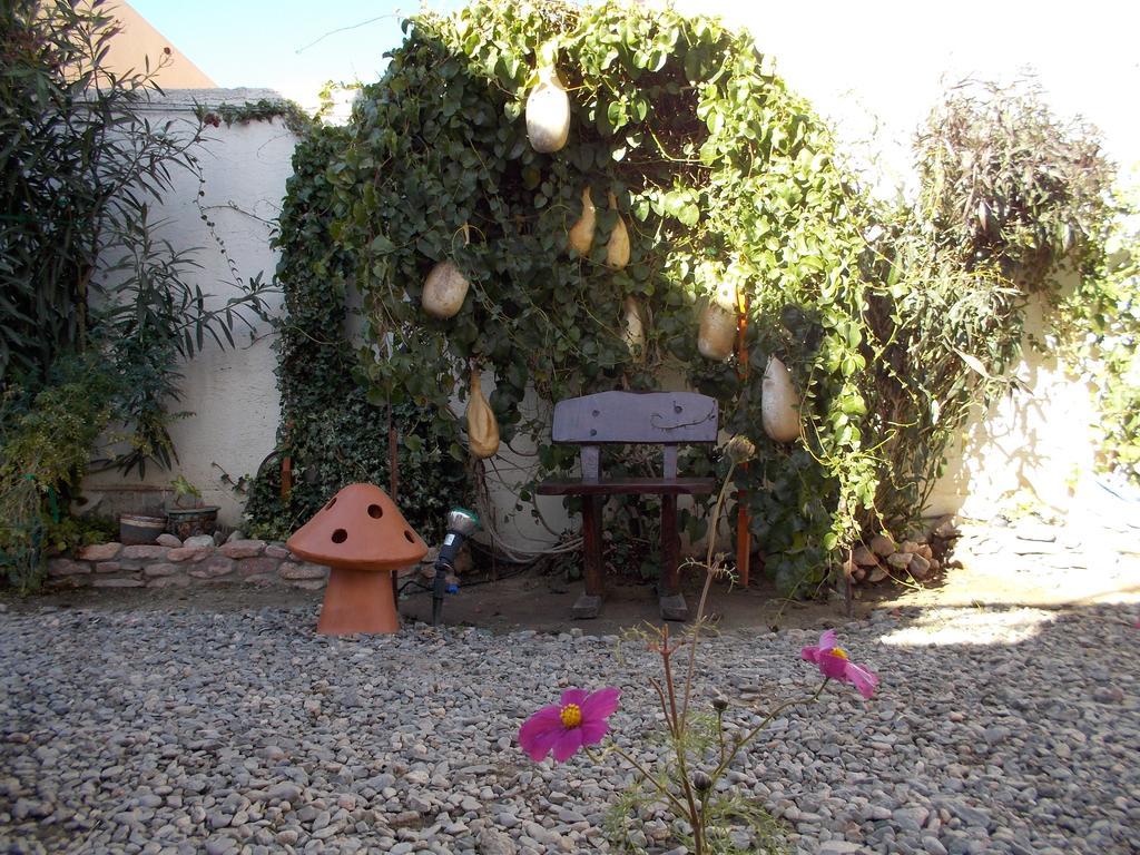 Divina Presencia Hotel Cafayate Exterior photo