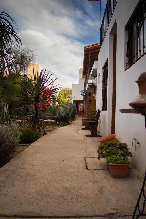 Divina Presencia Hotel Cafayate Exterior photo